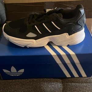 Adidas Women’s Falcon